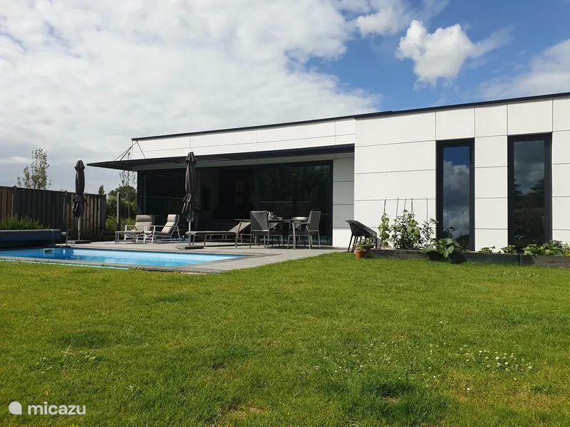 Kortgene vakantiewoning zwembad staalframebouw Kortgene vakantiewoning zwembad staalframebouw