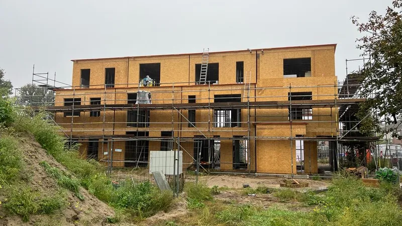 IJmuiden rijwoning staalframe staalframebouw
