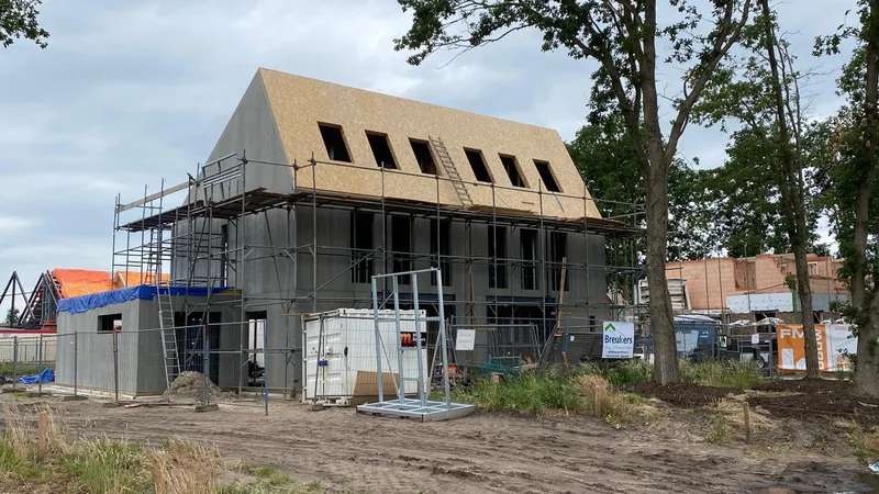 51 Someren – OSB staalframe